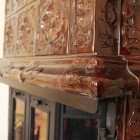 Śmietankowe wnętrze z cegłą w tle Dom Tychy