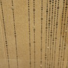 Śmietankowe wnętrze z cegłą w tle Dom Tychy