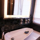 W bieli i fuksji apartament Katowice