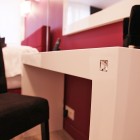 W bieli i fuksji apartament Katowice